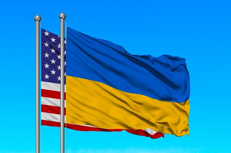 США продовжили термін перебування українців за гуманітарними паролями на 2 роки США продовжили термін перебування українців за гуманітарними паролями на 2 роки