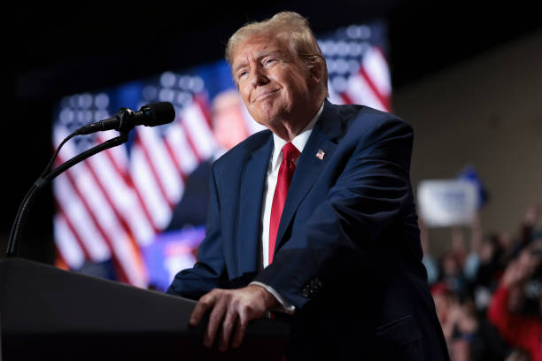 Верховний Суд США дозволив Трампу брати участь у президентських виборах 2024 Верховний Суд США дозволив Трампу брати участь у президентських виборах 2024