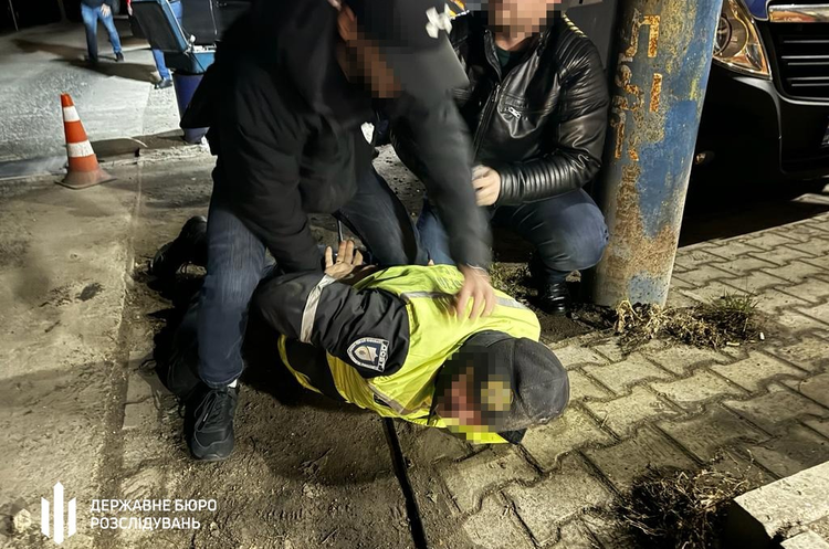 На Одещині судитимуть посадовця «Укртрансбезпеки» за хабарництво На Одещині судитимуть посадовця «Укртрансбезпеки» за хабарництво