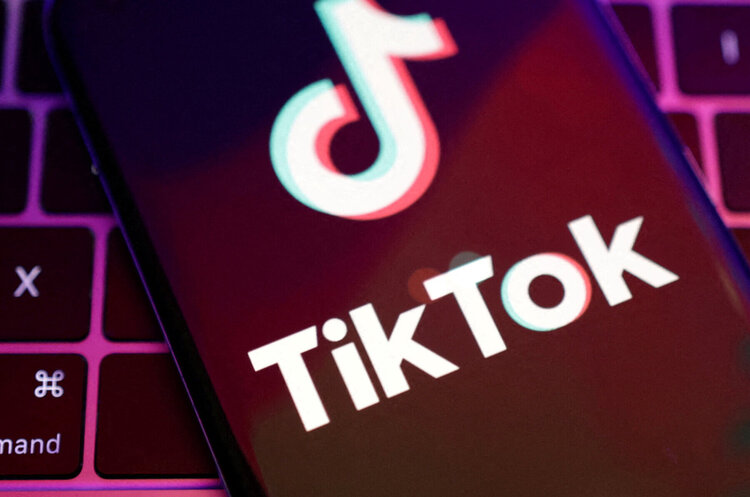 Ексдиректор Activision Blizzard Боббі Котік має намір купити TikTok Ексдиректор Activision Blizzard Боббі Котік має намір купити TikTok
