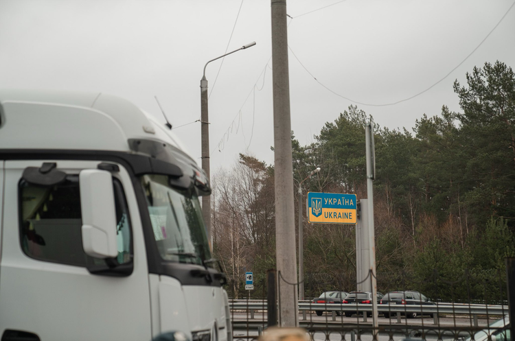 Польські страйкарі зупиняють пасажирський транспорт на кордоні з Україною Польські страйкарі зупиняють пасажирський транспорт на кордоні з Україною