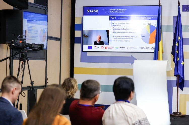 How to help Ukrainian municipalities? Trust in wisdom and fair distribution of taxes How to help Ukrainian municipalities? Trust in wisdom and fair distribution of taxes