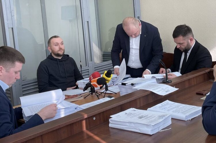 Суд Києва залишив Романа Гринкевича під вартою до 17 квітня Суд Києва залишив Романа Гринкевича під вартою до 17 квітня
