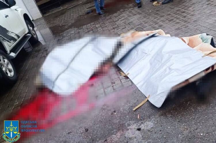 Зранку росіяни вдарили балістичними ракетами по Одесі (ОНОВЛЕНО) Зранку росіяни вдарили балістичними ракетами по Одесі (ОНОВЛЕНО)