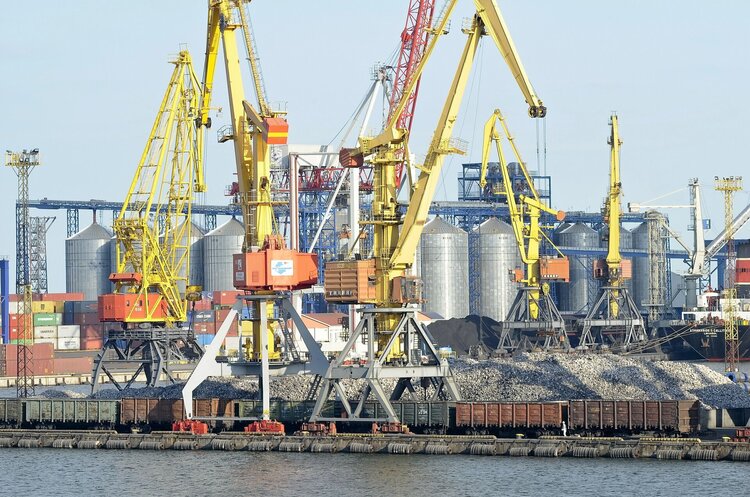 Аграрна група Sunolta звинувачує Мін'юст у сприянні рейдерським схемам Аграрна група Sunolta звинувачує Мін'юст у сприянні рейдерським схемам