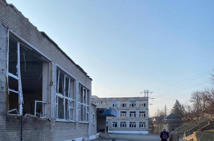 Ворог уночі атакував дронами цивільну інфраструктуру в Ізюмі на Харківщині – Офіс Генпрокурора Ворог уночі атакував дронами цивільну інфраструктуру в Ізюмі на Харківщині – Офіс Генпрокурора