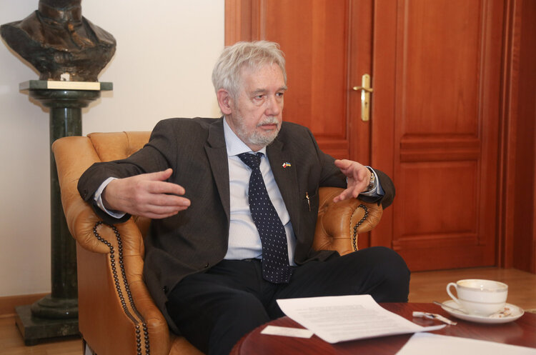 Польща надасть Україні щонайменше €1 млрд кредитів на закупівлю зброї для ЗСУ – Ґузи Польща надасть Україні щонайменше €1 млрд кредитів на закупівлю зброї для ЗСУ – Ґузи