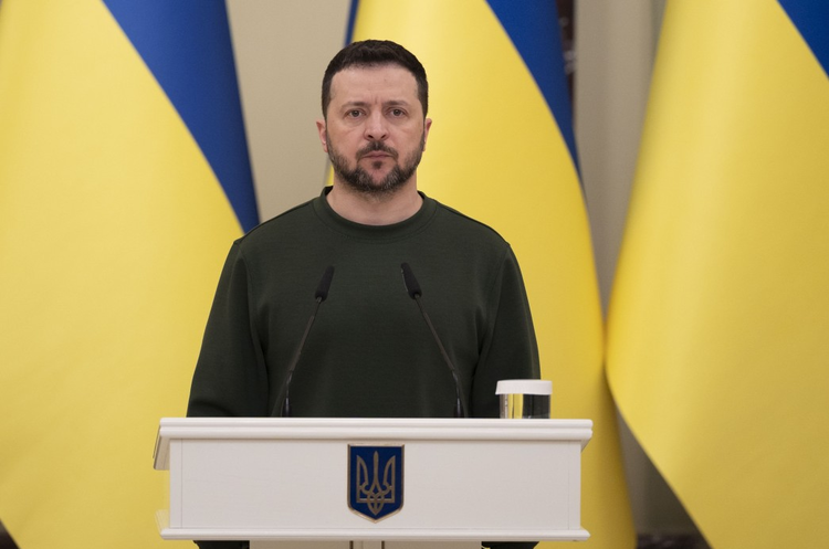 Зеленський звільнив свого першого заступника Шефіра та 5 радників Зеленський звільнив свого першого заступника Шефіра та 5 радників