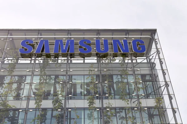 depositphotos Samsung отримає субсидії приблизно на $6,6 млрд від США на розширення виробництва чипів у Техасі