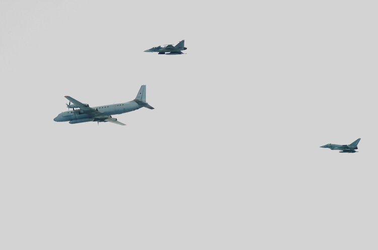 Шведські та німецькі винищувачі перехопили російський Іл-20 біля берега Швеції – ВПС Швеції Шведські та німецькі винищувачі перехопили російський Іл-20 біля берега Швеції – ВПС Швеції