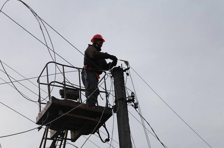 російські атаки призвели до повного знеструмлення Миколаєва та області, відключення діють й на Сході України російські атаки призвели до повного знеструмлення Миколаєва та області, відключення діють й на Сході України