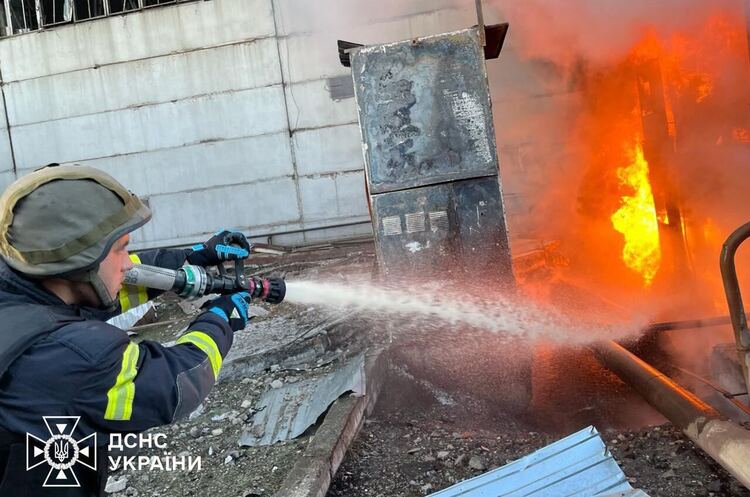 Вночі ворог випустив по Україні понад 40 ракет та 40 дронів Вночі ворог випустив по Україні понад 40 ракет та 40 дронів