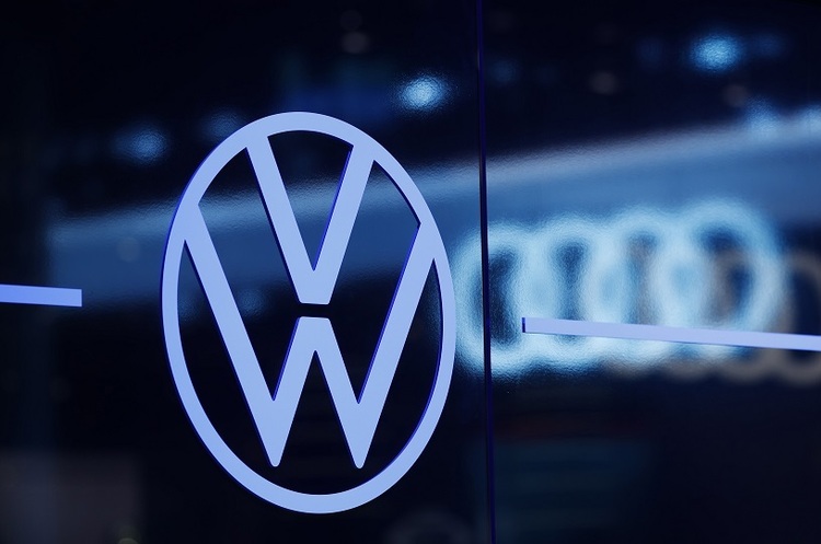 Volkswagen інвестує $2,7 млрд у виробництво в Китаї Volkswagen інвестує $2,7 млрд у виробництво в Китаї