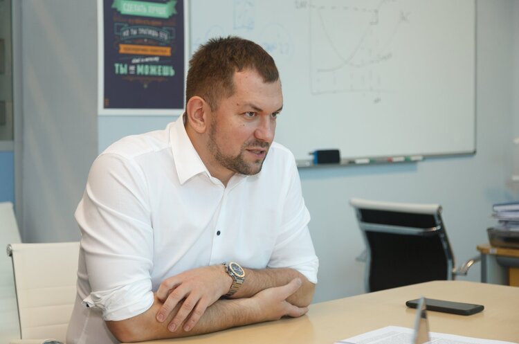 Продаж lifecell прямо забороняє будь-які виплати підсанкційному олігарху Михайлу Фрідману – Шелемба Продаж lifecell прямо забороняє будь-які виплати підсанкційному олігарху Михайлу Фрідману – Шелемба