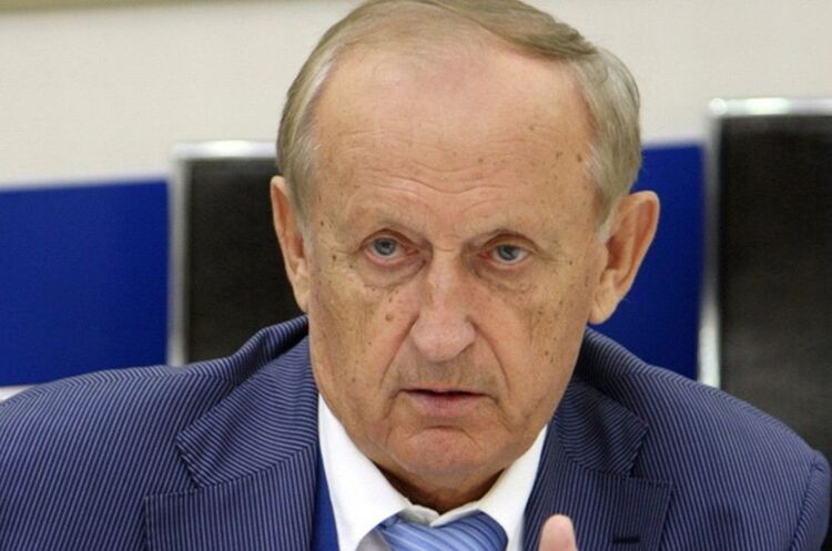 Експрезиденту «Мотор Січ» та його спільнику продовжили строк арешту до червня Експрезиденту «Мотор Січ» та його спільнику продовжили строк арешту до червня