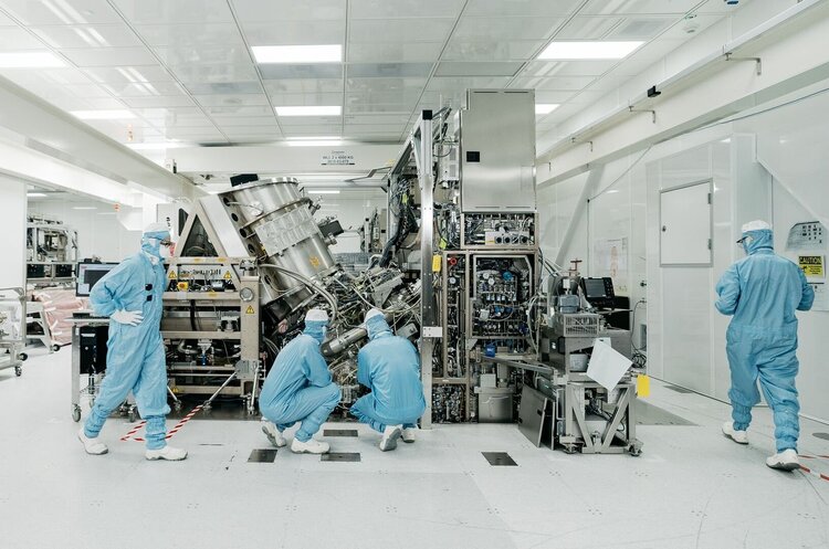 Китай, як і раніше, залишається найбільшим ринком ASML попри обмеження США Китай, як і раніше, залишається найбільшим ринком ASML попри обмеження США