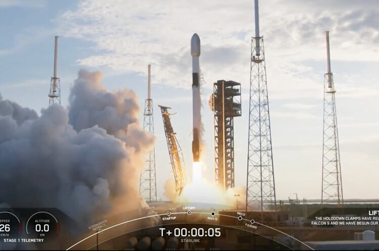 SpaceX запустила ще 23 супутники Starlink на орбіту SpaceX запустила ще 23 супутники Starlink на орбіту