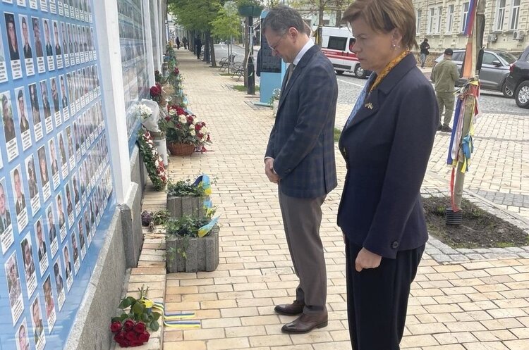 До Києва прибула очільниця МЗС Латвії Байба Браже – МЗС країни До Києва прибула очільниця МЗС Латвії Байба Браже – МЗС країни