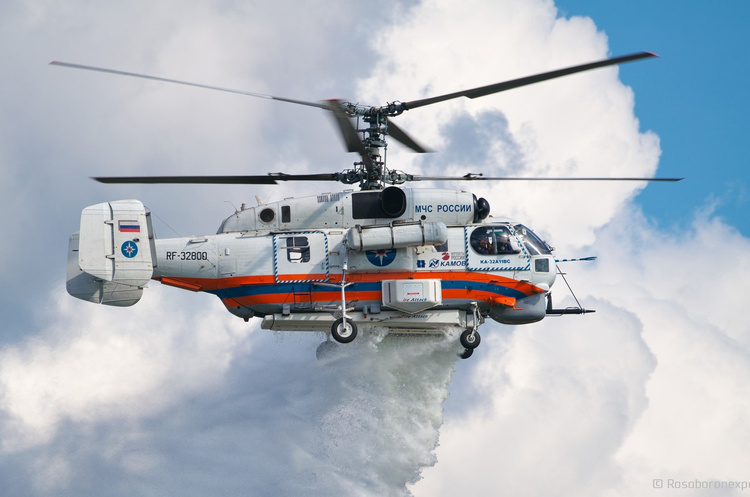 ГУР знищило багатоцільовий вертоліт рф Ка-32 ГУР знищило багатоцільовий вертоліт рф Ка-32