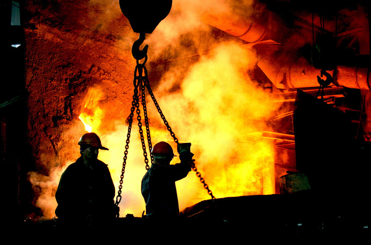 Українські підприємства відновили виплавку сталі на 40% від довоєнного рівня Українські підприємства відновили виплавку сталі на 40% від довоєнного рівня