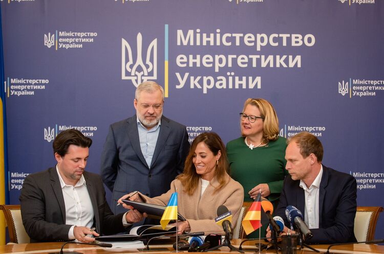 https://t.me/Ukrenergo/2823 «Укренерго» отримало від Німеччини на 45 млн євро для відновлення енергетичної інфраструктури