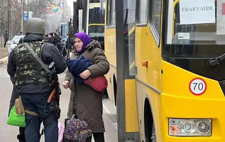 З Харківщини вчора евакуювали майже 2000 людей – Синєгубов З Харківщини вчора евакуювали майже 2000 людей – Синєгубов