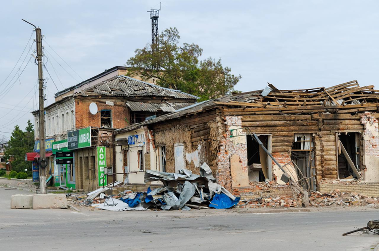 Наслідки обстрілів на Харківщині, зображення ілюстративне Окупанти вдарили по Харкову двома авіабомбами (ОНОВЛЕНО)