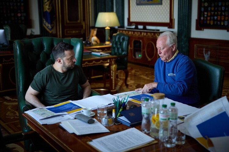 American businessman Dell Loy Hansen presented 6 infrastructure projects for Ukraine to Zelenskyy American businessman Dell Loy Hansen presented 6 infrastructure projects for Ukraine to Zelenskyy