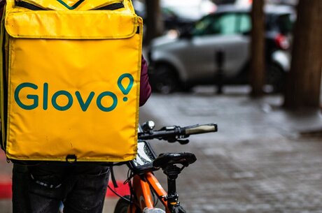 Glovo ,       