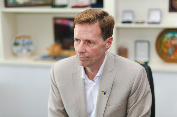 ЄС має високі очікування на антикорупційну боротьбу в Україні – голова Консультативної Місії ЄС в Україні ЄС має високі очікування на антикорупційну боротьбу в Україні – голова Консультативної Місії ЄС в Україні