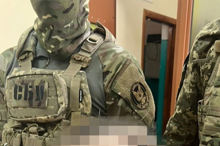 СБУ затримала інформаторку рф, яка «зливала» позиції ЗСУ під Слов’янськом СБУ затримала інформаторку рф, яка «зливала» позиції ЗСУ під Слов’янськом