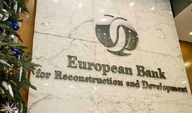 ЄБРР продовжить інвестувати в Україну 1,5 млрд євро на рік до кінця війни ЄБРР продовжить інвестувати в Україну 1,5 млрд євро на рік до кінця війни