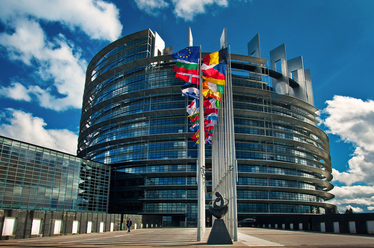 фото Shutterstock У Європарламенті пройшли обшуки у зв’язку з імовірним втручанням росії в парламентські вибори