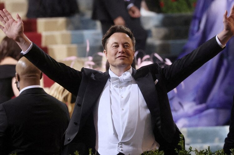Ілон Маск Акціонери Tesla схвалили $56 млрд зарплати Ілону Маску попри сумніви великих акціонерів, чи дійсно він заробив цю винагороду