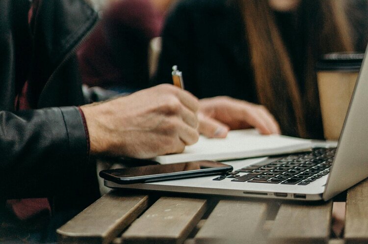 Фото: pexels Мінекономіки: 684 ветерани отримали гранти від уряду на розвиток власної справи