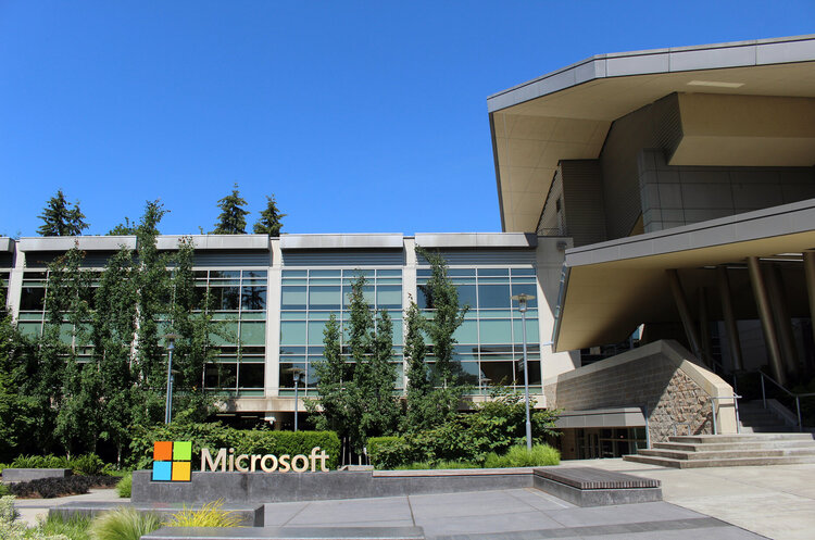 Фото: Вікіпедія Microsoft інвестує $7,16 млрд у нові центри обробки даних на північному сході Іспанії