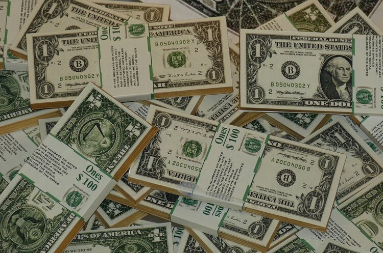 Фото: Рexels За тиждень Нацбанк збільшив продаж валюти з резервів для підтримки курсу гривні до $900 млн
