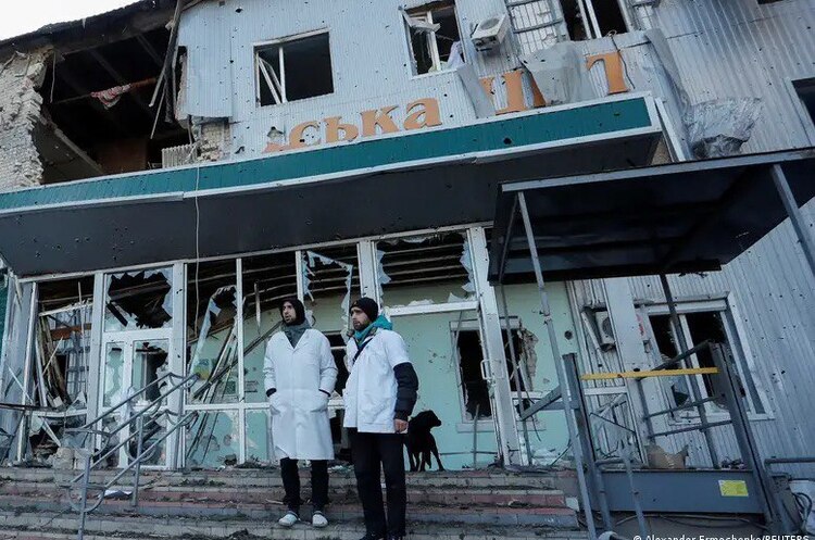 Україна повністю або частково відновила майже 900 зруйнованих росіянами медзакладів – МОЗ Україна повністю або частково відновила майже 900 зруйнованих росіянами медзакладів – МОЗ