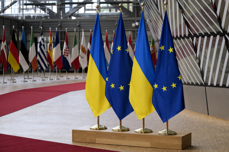 Рада ЄС погодила початок переговорів з Україною про вступ до Євросоюзу Рада ЄС погодила початок переговорів з Україною про вступ до Євросоюзу