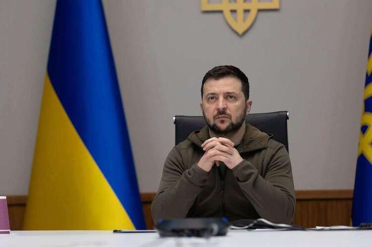 Президент України Володимир Зеленський Зеленський продовжив санкції проти Фірташа, Фукса, очільників «Газпрому» та інших російських бізнесменів ще на 10 років