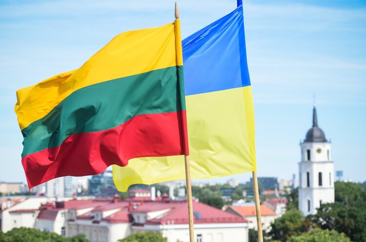 Литва виділить щонайменше 0,25% ВВП на підтримку України Литва виділить щонайменше 0,25% ВВП на підтримку України