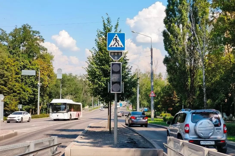 На Бєлгородщині блекаути: жителі області залишаються без інтернету На Бєлгородщині блекаути: жителі області залишаються без інтернету