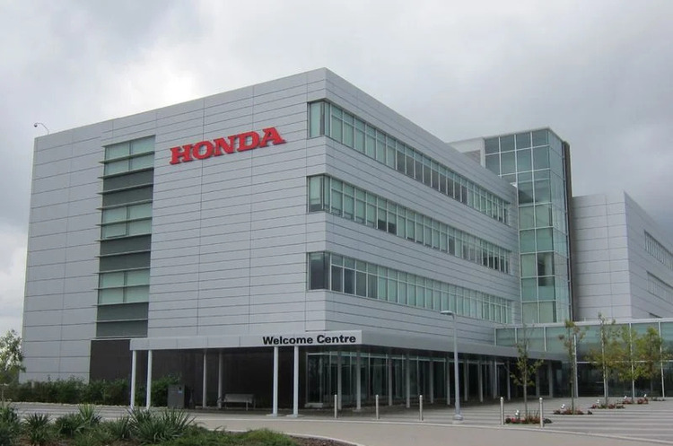 Японські страховики продадуть акцій Honda на $3,1 млрд Японські страховики продадуть акцій Honda на $3,1 млрд