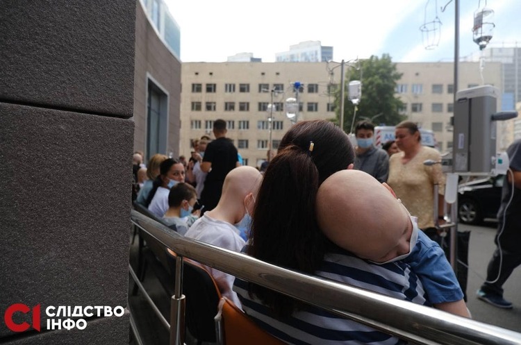 фото Слідство.Інфо ООН, “Червоний хрест” і IRC засудили російську атаку на дитячу лікарню “Охматдит”