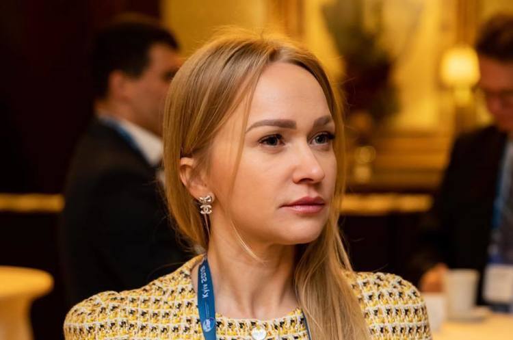 Світлана Рекрут Директор ФГВФО Рекрут йде у відставку за власним бажанням