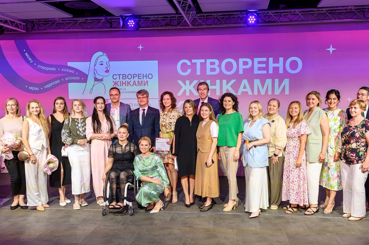 Почесне журі та фіналістки премії З любов’ю до природи: результати премії для жінок-підприємниць «Створено жінками»