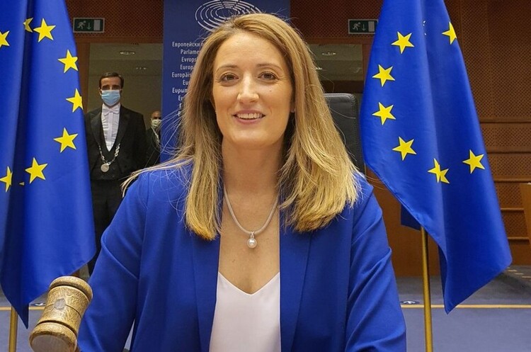 Головою Європарламенту переобрали Роберту Мецолу Головою Європарламенту переобрали Роберту Мецолу