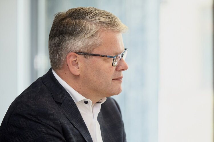 Аллан Паг Крістенсен Керівник Антикорупційної ініціативи Європейського Союзу (EUACI): «МОЗ показав хороші результати у виконанні Державної антикорупційної програми. На жаль, Міноборони не має таких успіхів»