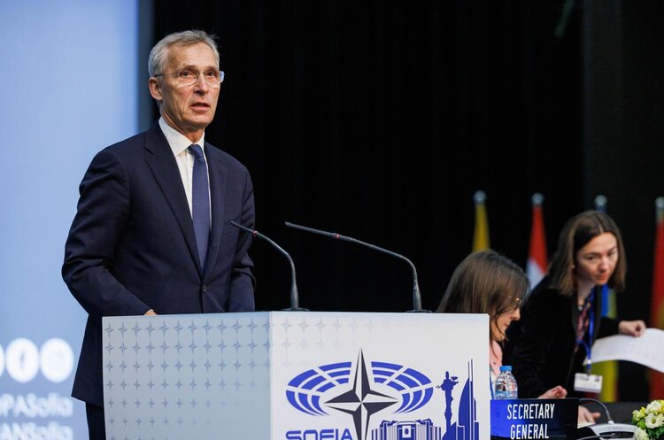 фото DR Столтенберг: Європі слід бути готовій до того, що російська війна проти України затягнеться на 10 років