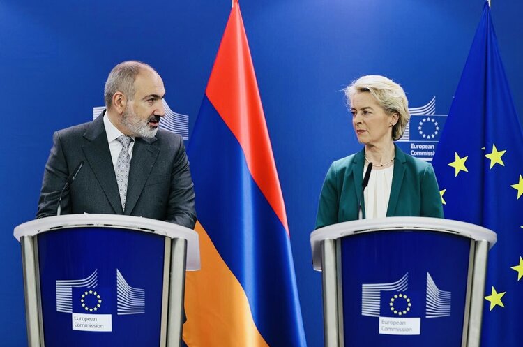 @NikolPashinyan ЄС надасть першу в історії військову підтримку Вірменії
